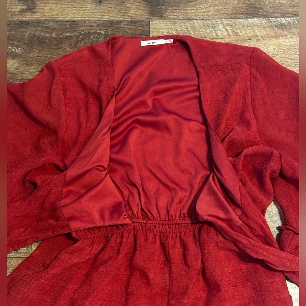 Miami Red Ruffle Sleeve Romper - Picture 4 of 6